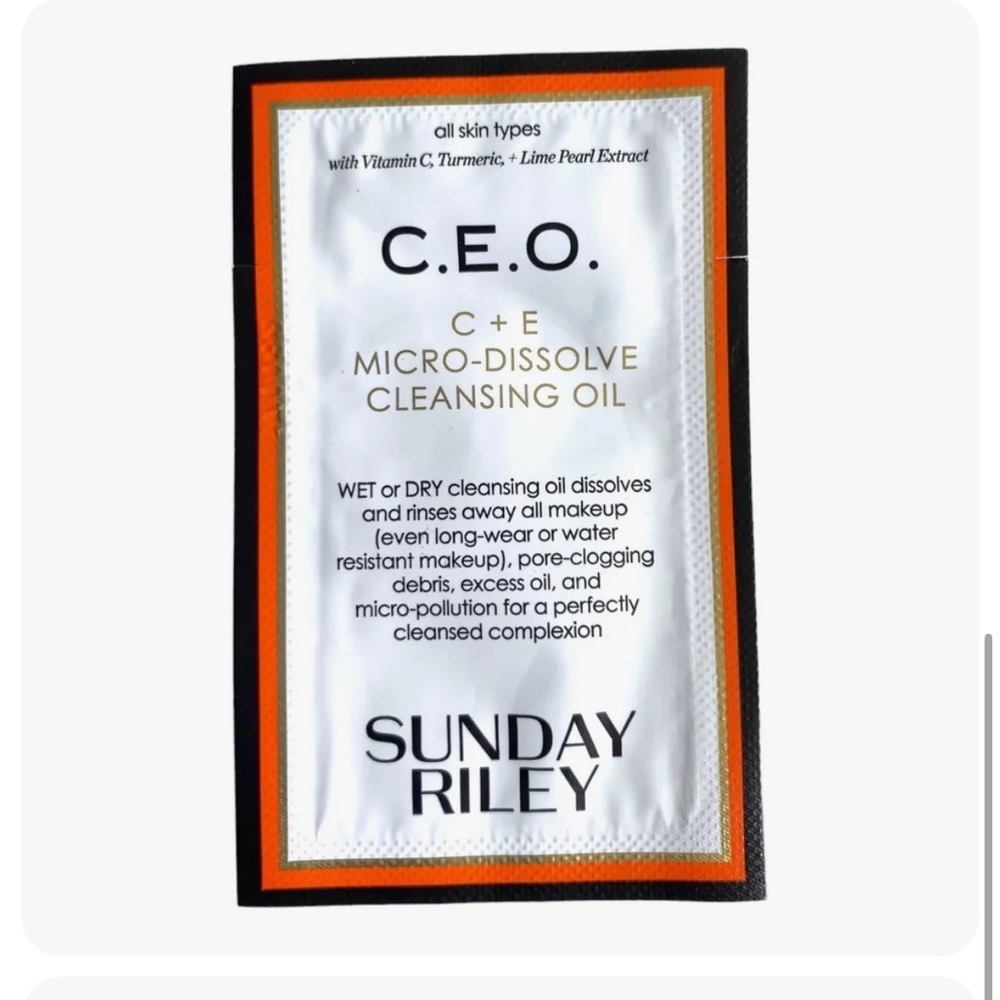 Sunday Riley •  25X CEO Cleansing Oil Samples - Picture 3 of 9